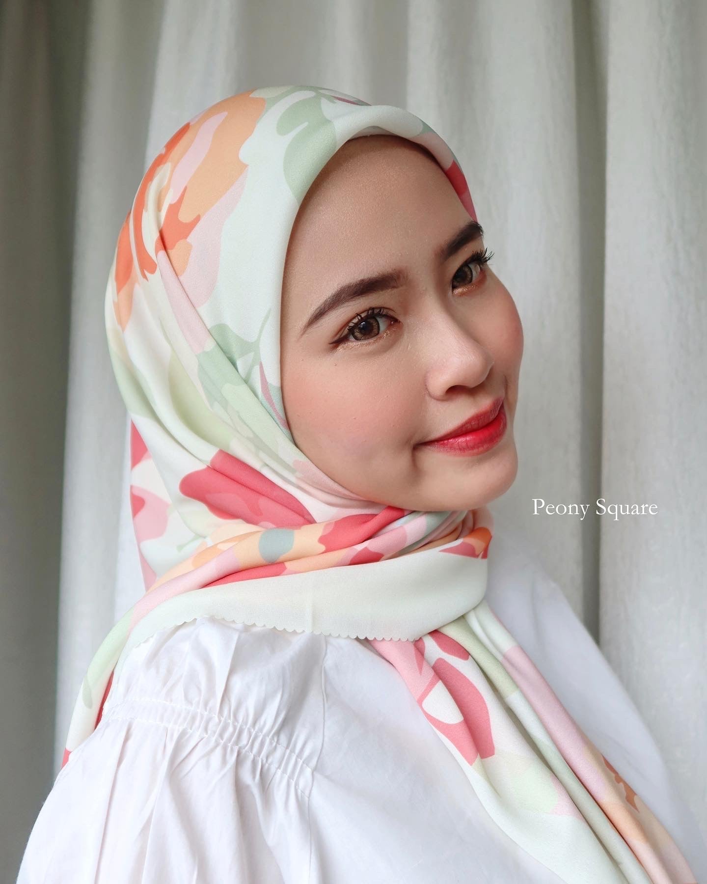PEONY— Fleur in Nature