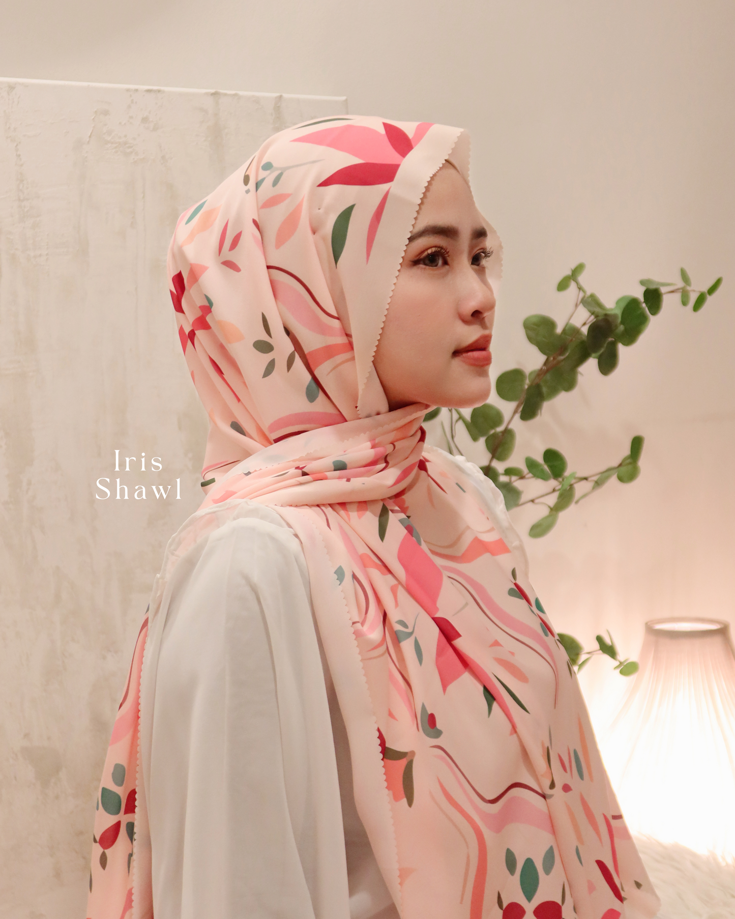 (DISPLAY PC) IRIS— Fleur in Colours