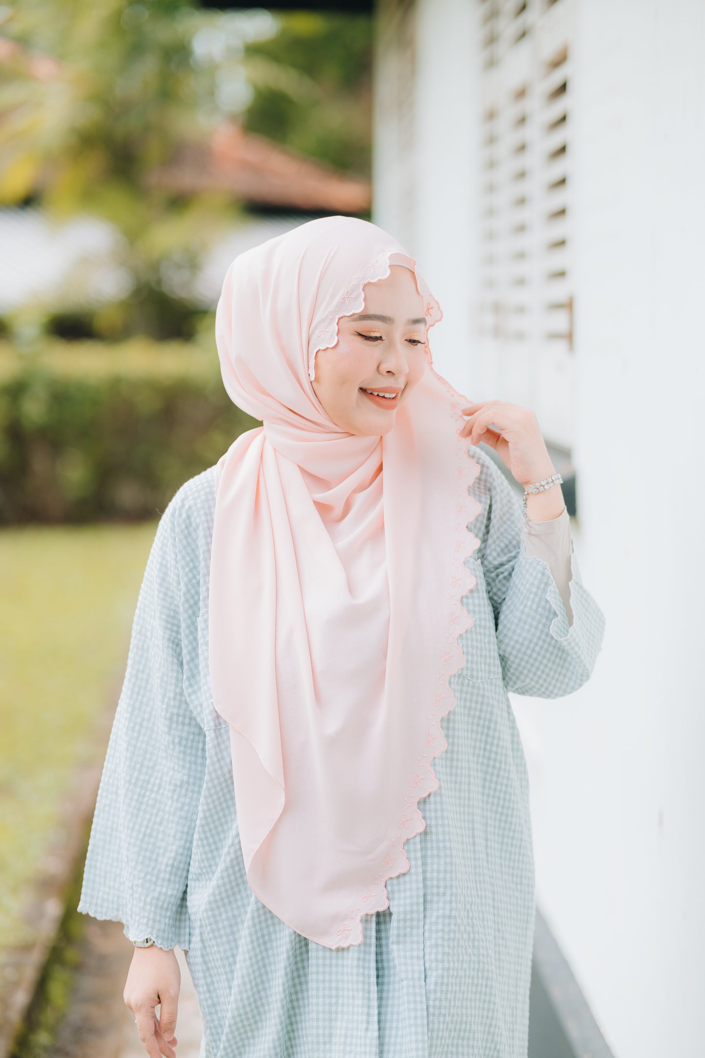 JAMBU