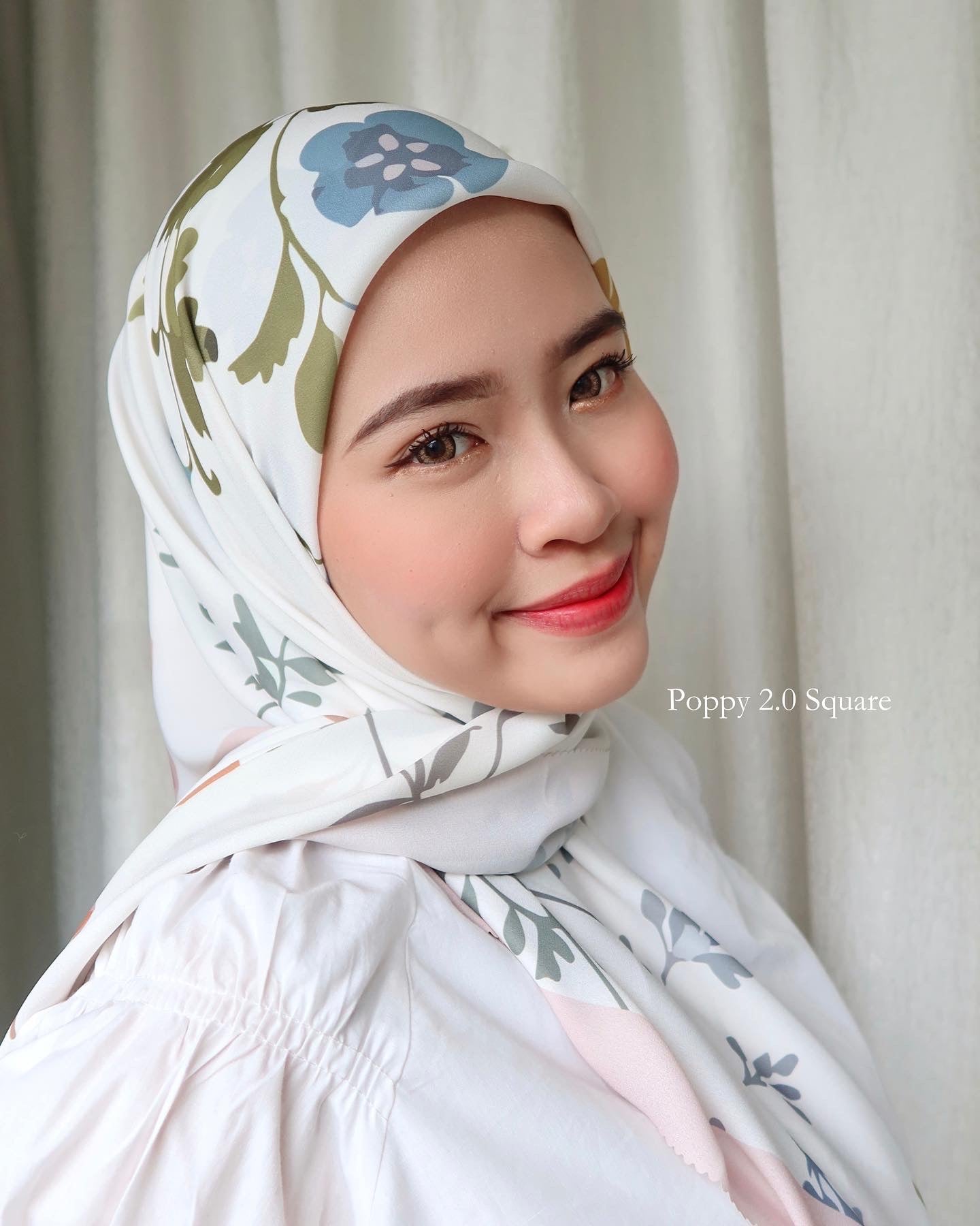 POPPY 2.0— Fleur in Colours