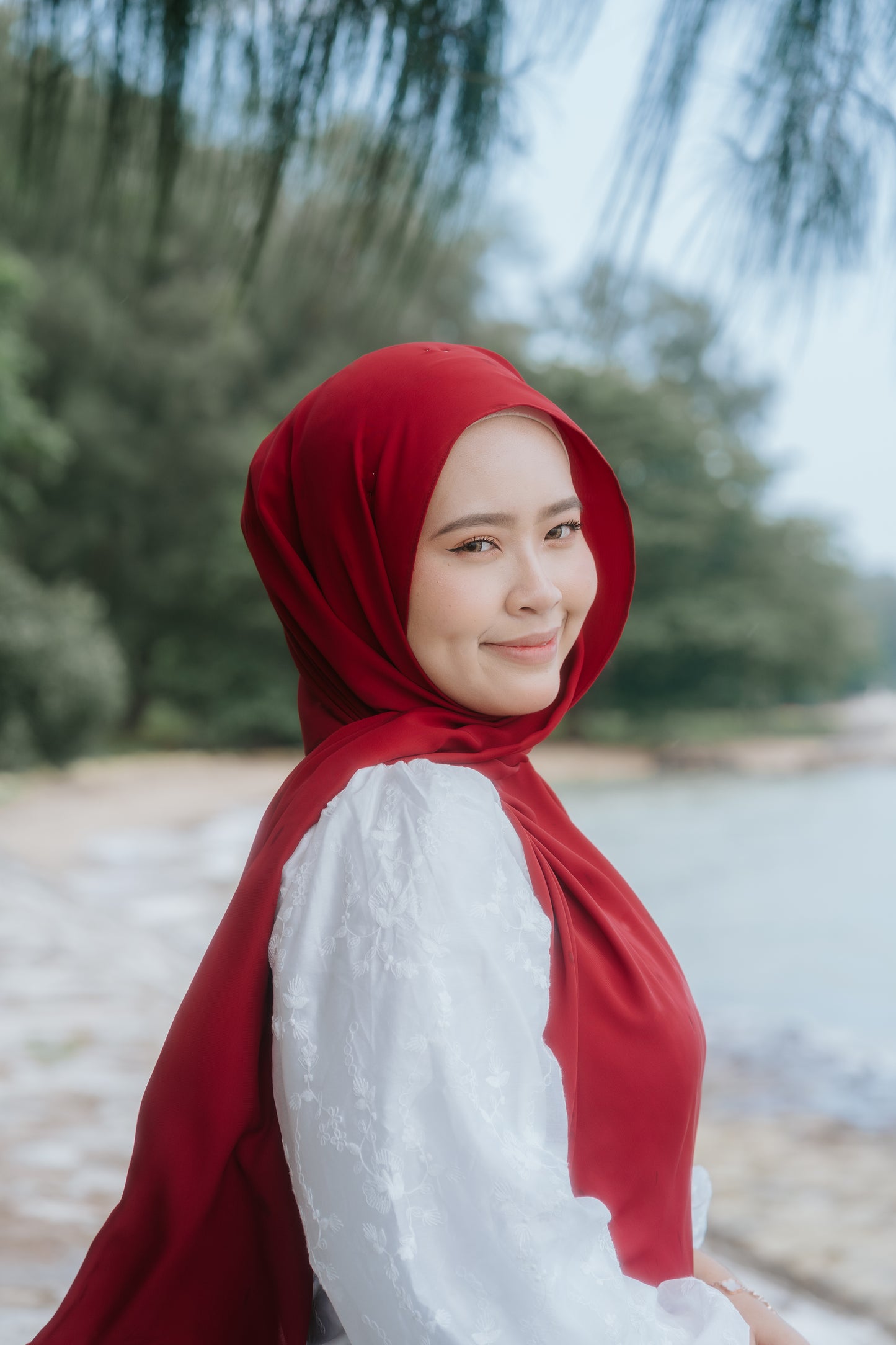 (DISPLAY PC) Medina Silk — Scarlet