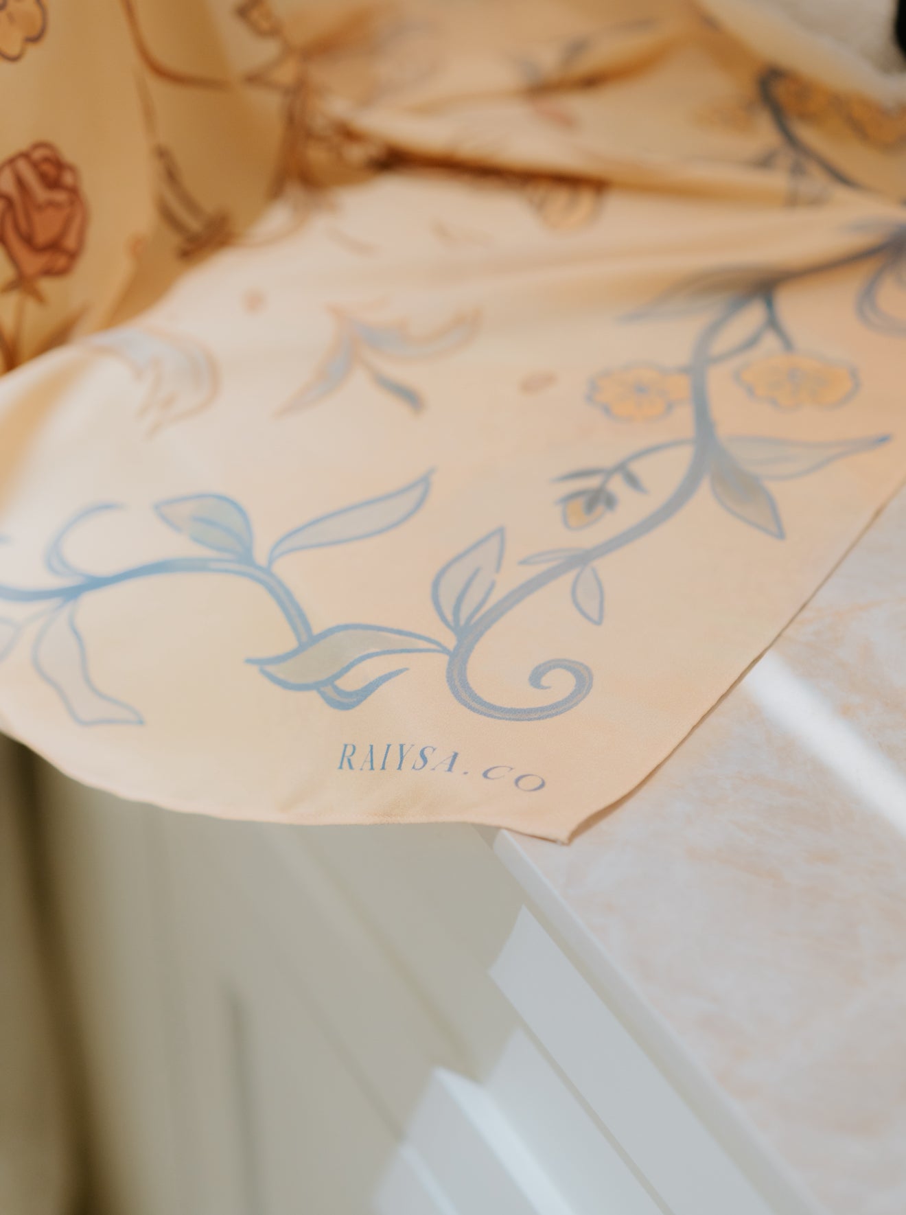 (PO) ENCHANTED ROSE